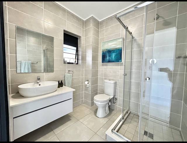 2 BEDROOM APARTMENT TO LET IN BALLITO CENTRAL